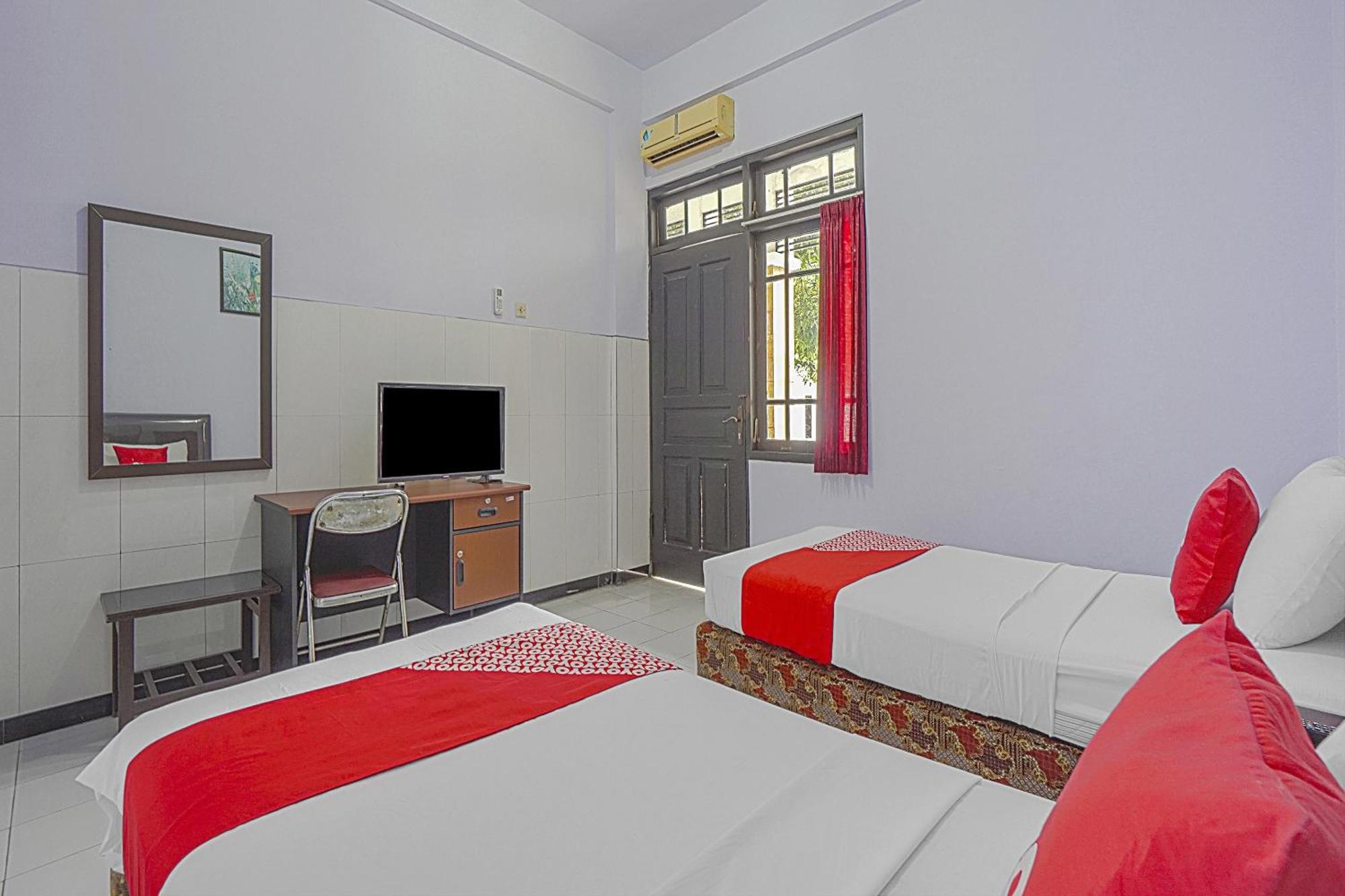 Oyo Life 90589 Palem Garden Hotel تولونغاغونغْ المظهر الخارجي الصورة