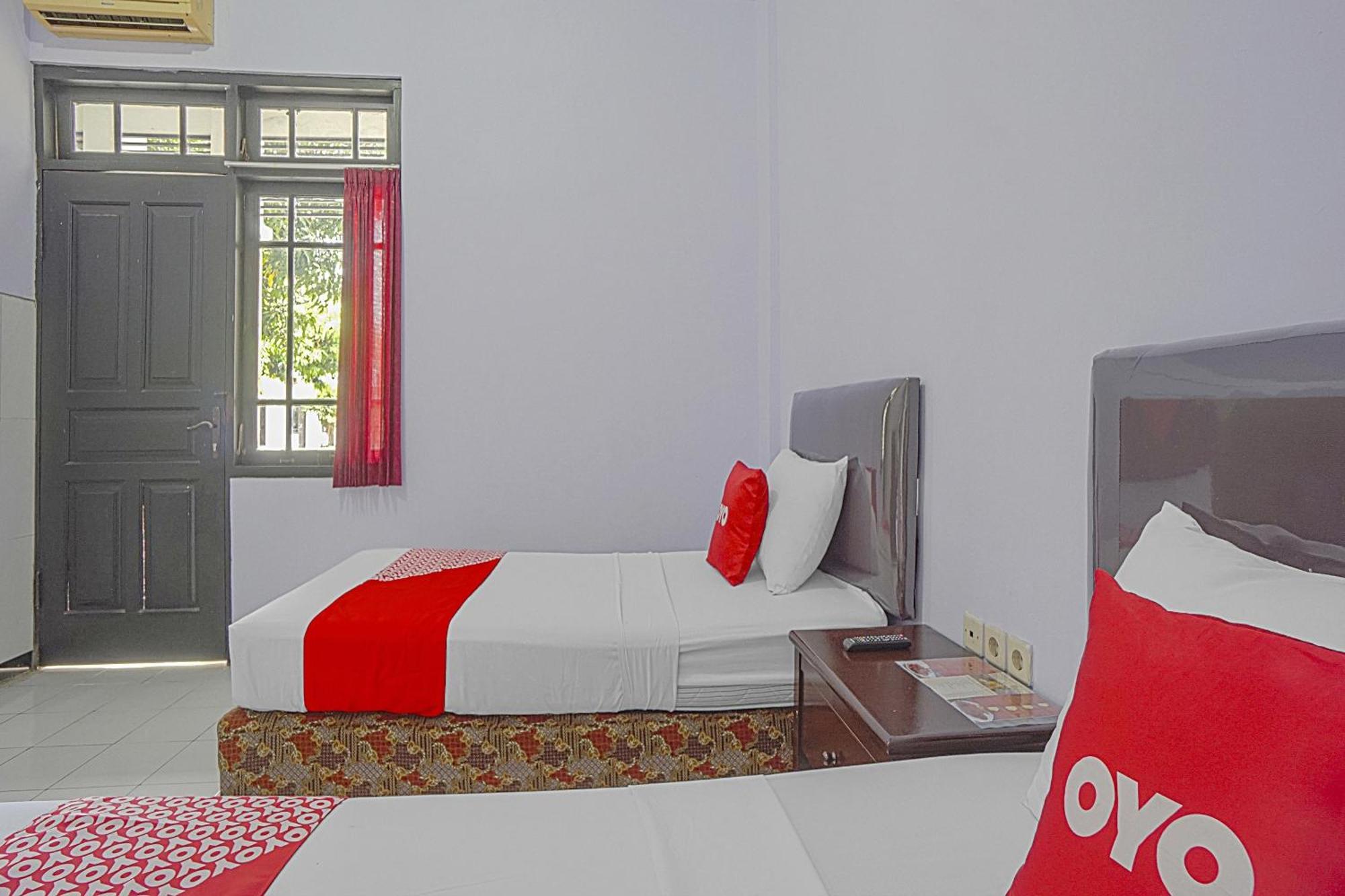 Oyo Life 90589 Palem Garden Hotel تولونغاغونغْ المظهر الخارجي الصورة